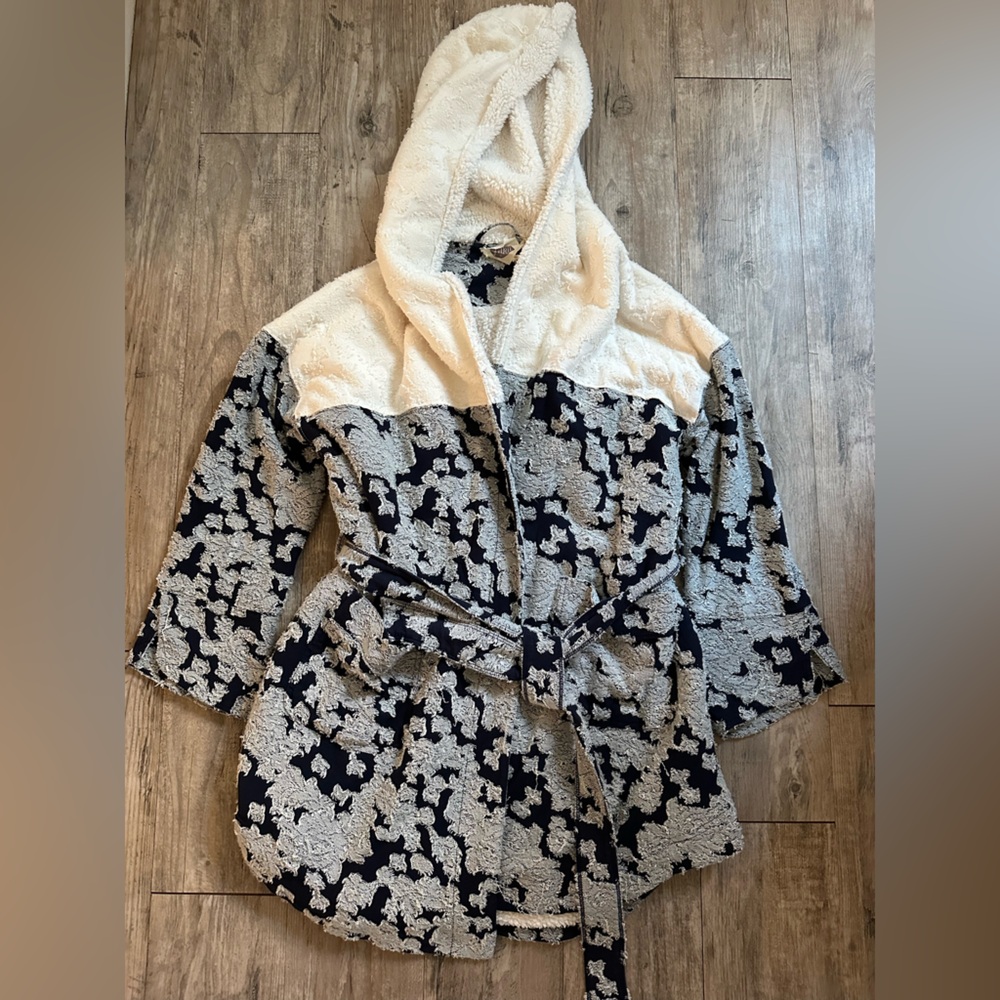 Lilka Women’s Cardigan/Robe
